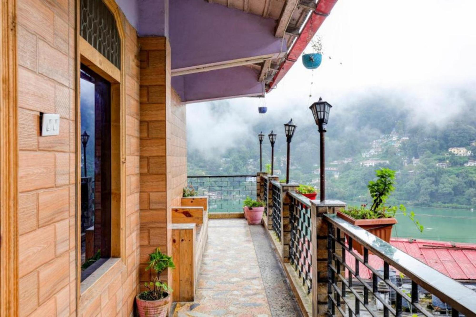 Hotel Vinayak Nainital Near Mall Road Lake View Room Exterior foto